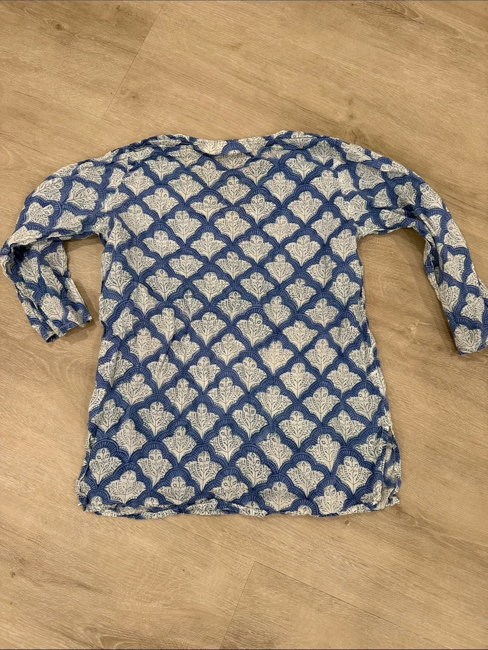Roller Rabbit soft neck